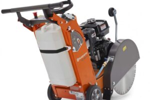 Pendik. Velibaba Mahallesi Derz Kesme